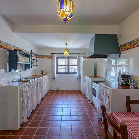 Holiday Home El Pilarillo Piscina Compartida Alcaucin Ngoại thất bức ảnh