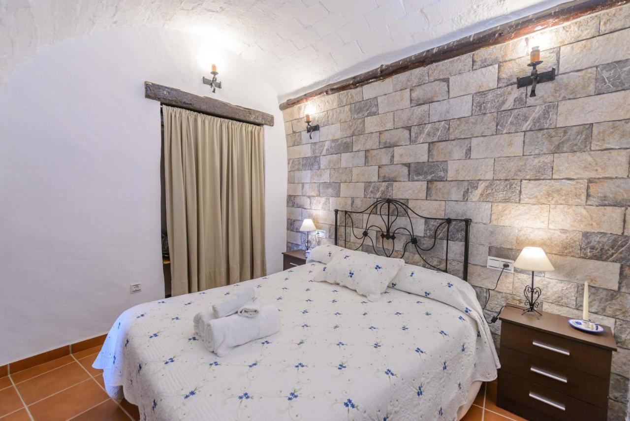 Holiday Home El Pilarillo Piscina Compartida Alcaucin Ngoại thất bức ảnh