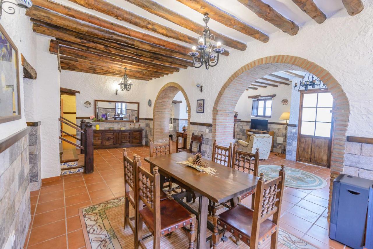 Holiday Home El Pilarillo Piscina Compartida Alcaucin Ngoại thất bức ảnh