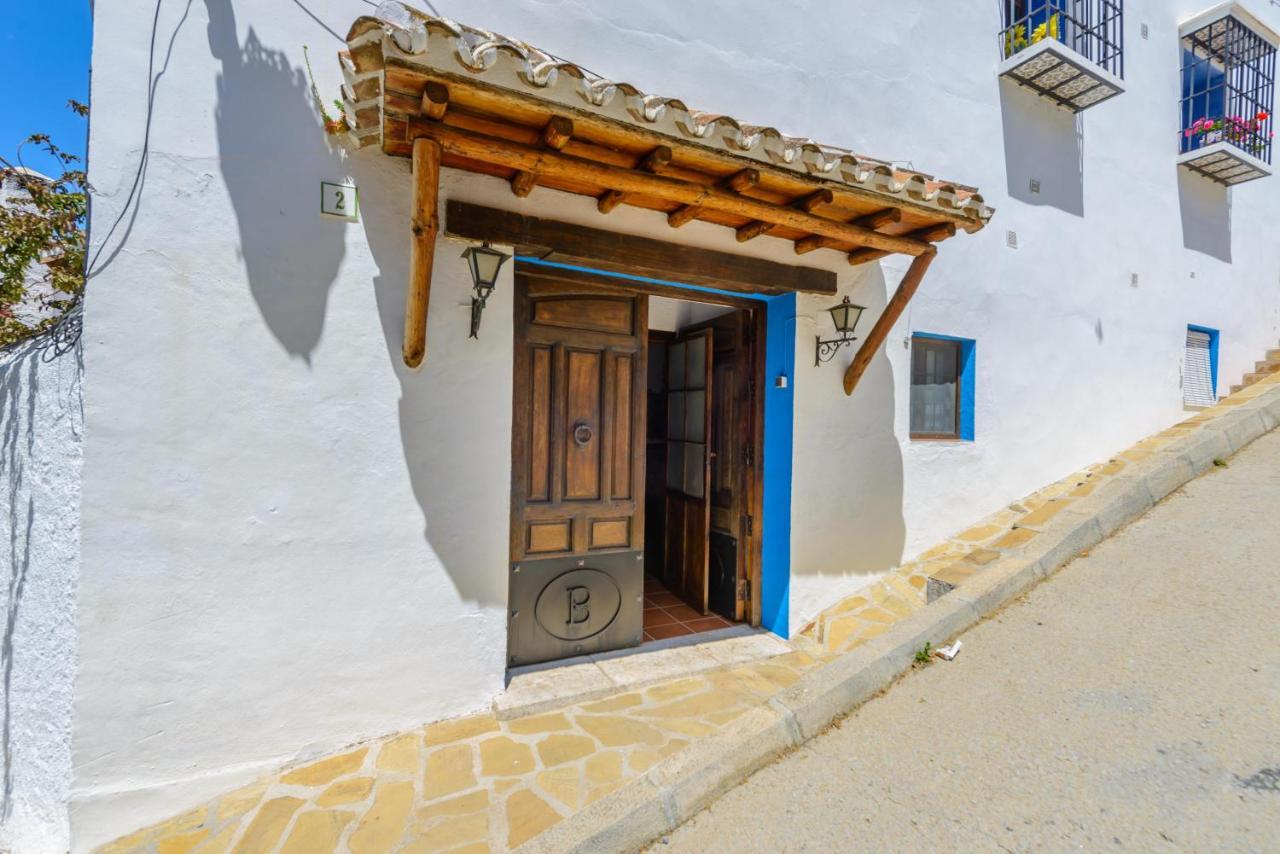 Holiday Home El Pilarillo Piscina Compartida Alcaucin Ngoại thất bức ảnh