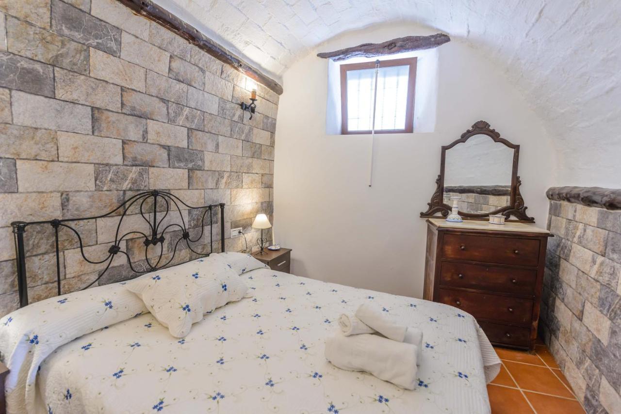Holiday Home El Pilarillo Piscina Compartida Alcaucin Ngoại thất bức ảnh